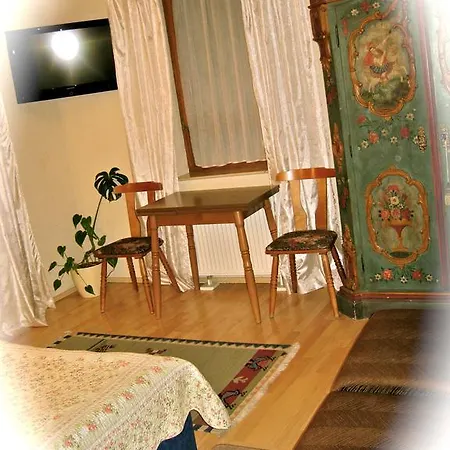 Konukevi City Center In Badenbaden 3*